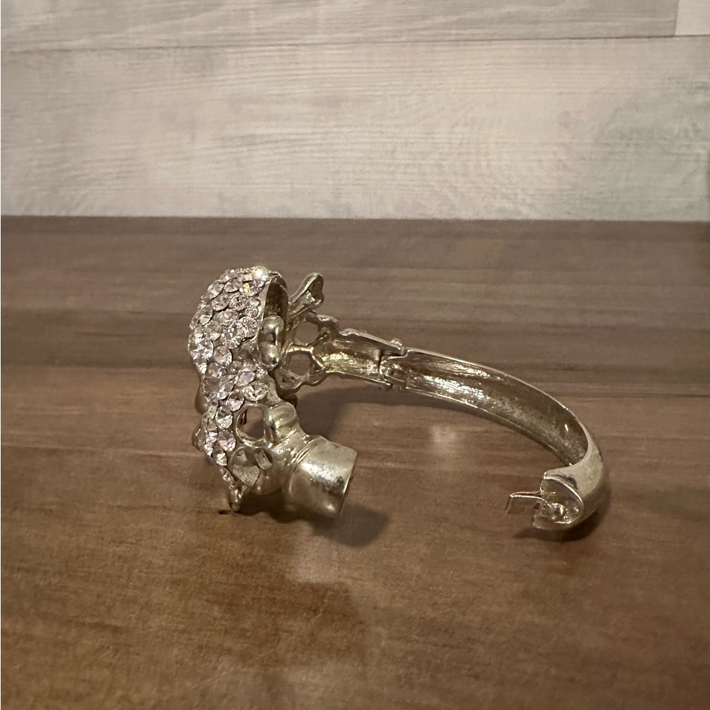 Skull Bangle Bracelet Rhinestone - Picture 5 of 5